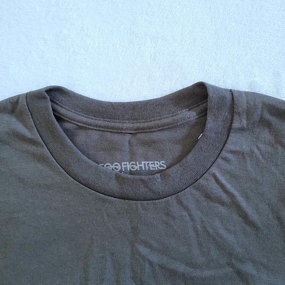Foo Fighters🤺 (Canceled❌️) Van🚐 Tour Graphic Tee👕 - NWOT - Picture 4 of 11